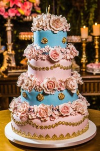 bolo-e-doces-festa-de-15-anos_Vestid-de-Debutante_blog-IvanaBeaumond (10)