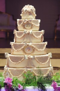 bolo-e-doces-festa-de-15-anos_Vestid-de-Debutante_blog-IvanaBeaumond (3)